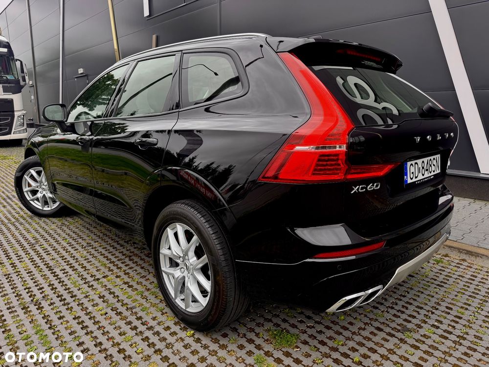 Volvo XC 60 D4 AWD Momentum - 3