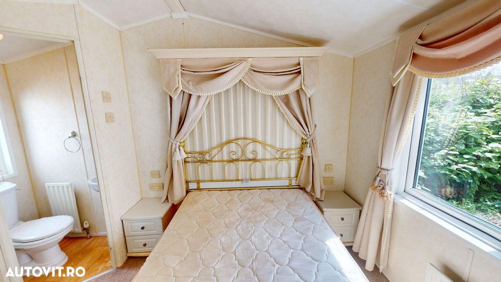 Alta Casă mobilă 4 ANOTIMPURI Willerby Vogue nr. 177 | Tâmplărie PVC și încălzire centrală cu calorifere | 12 x 4 m | 3 dormitoare și 2 băi - 7