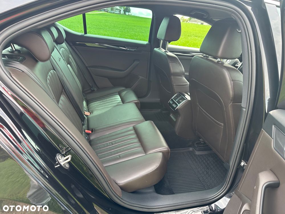 Skoda Superb 2.0 TSI L&K DSG - 12