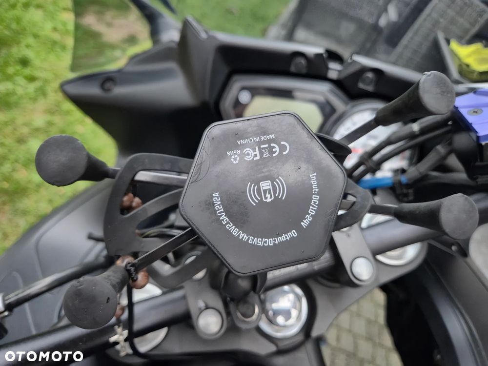 Yamaha FZ8 - 8