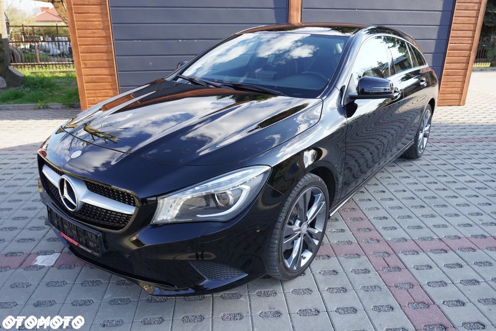 Mercedes-Benz CLA 200 Peak Edition - 1