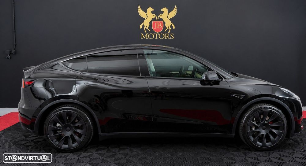 Tesla Model Y Standard - 4