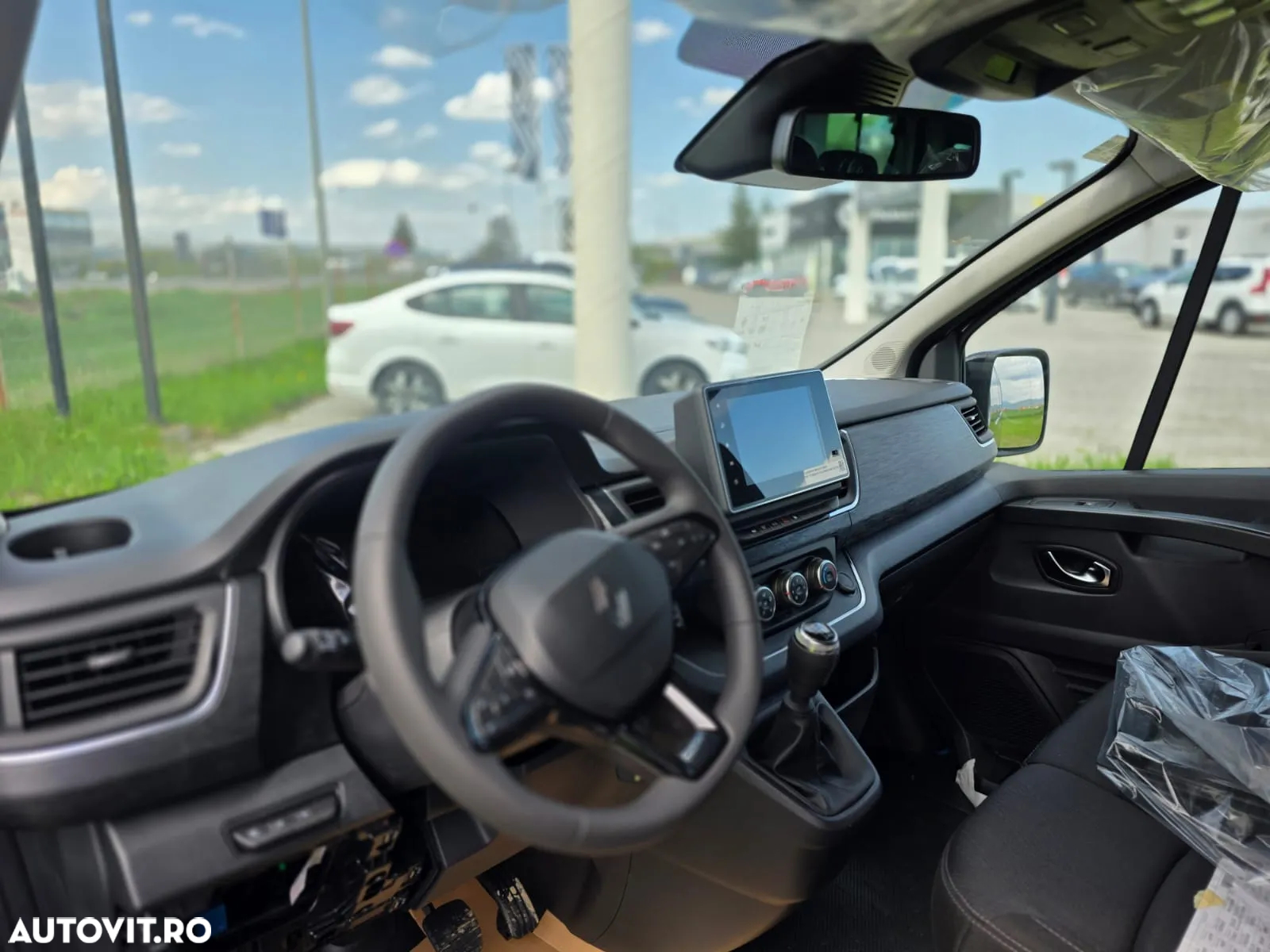 Renault Trafic Combi 2.0 Blue dCi 110 S&S L2 8+1 Zen - 4