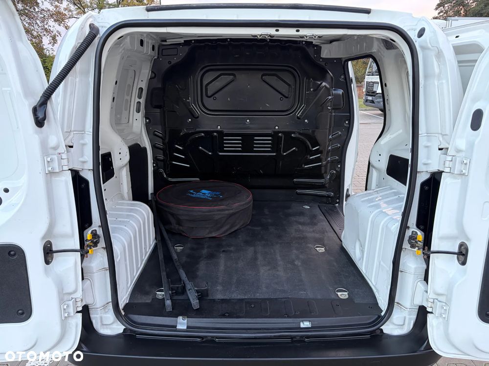 Fiat Fiorino Kombi 8V SX - 15