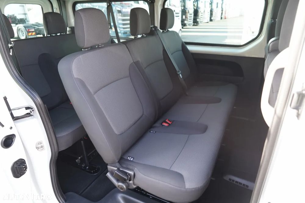 Renault TRAFIC III / AUTOBUS / 9 LOCURI / 90.000 KM / PRIMUL PROPRIETAR / SHOWROOM POLONESE / 2022 / - 35