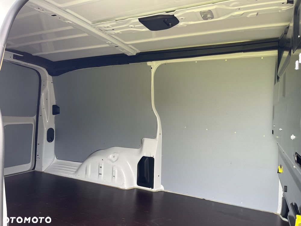 Opel Vivaro - 21