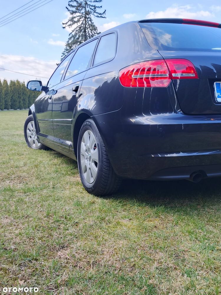 Audi A3 Sportback 1.6 TDI Attraction - 22