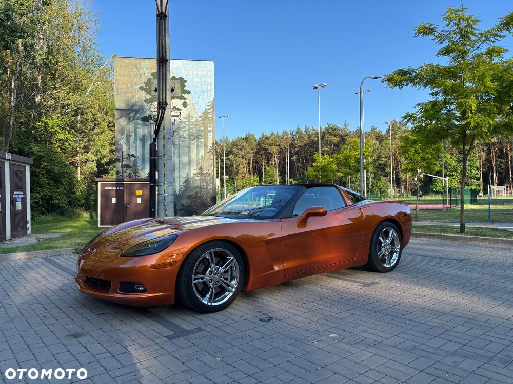 Chevrolet Corvette - 16