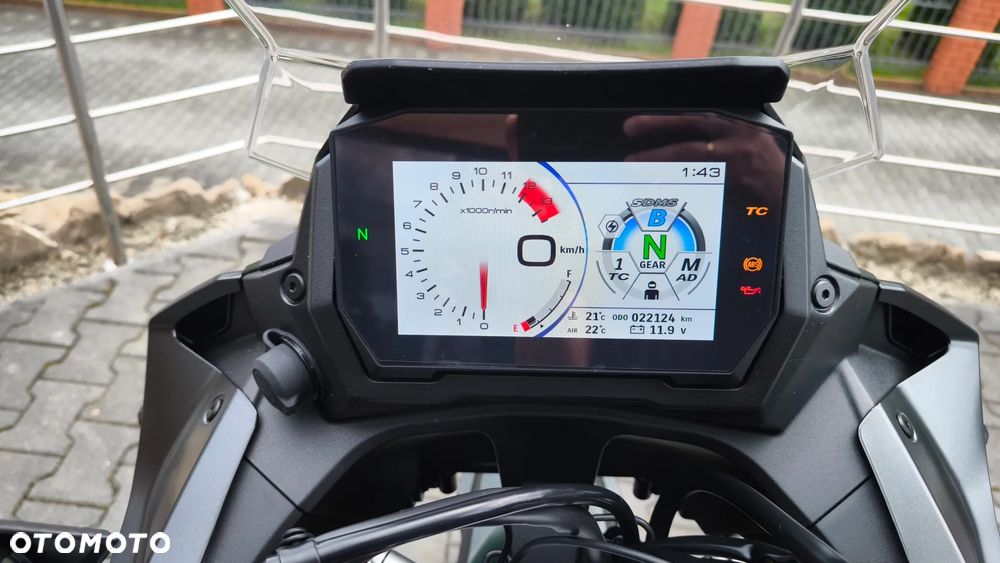 Suzuki GSX 1000 - 11