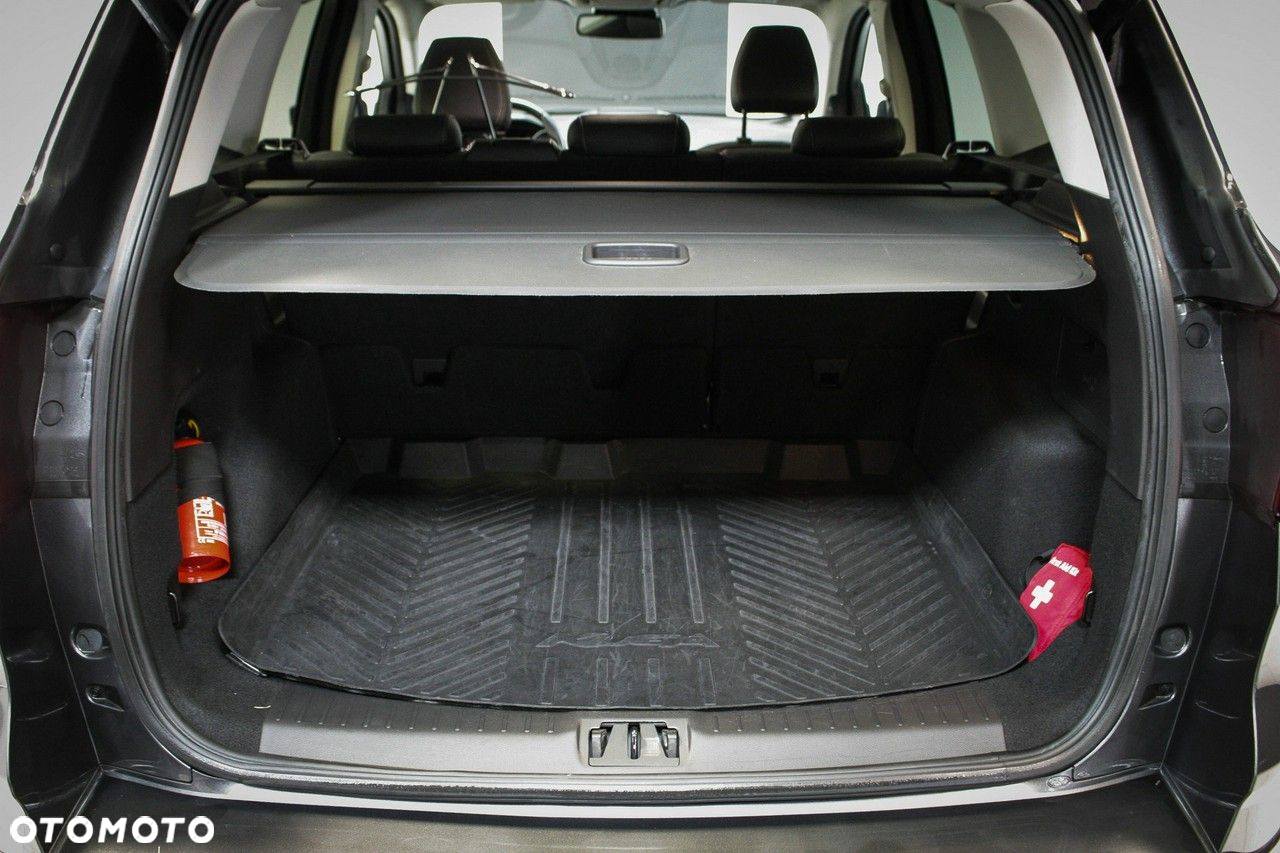 Ford Kuga - 13