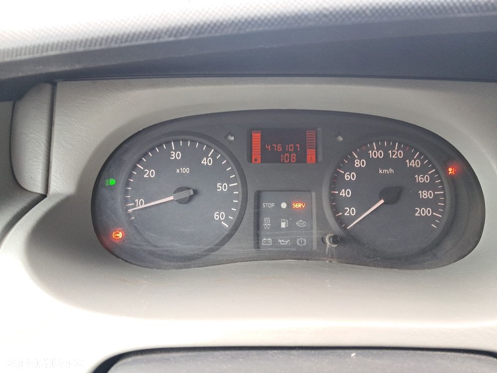 Renault Trafic - 8