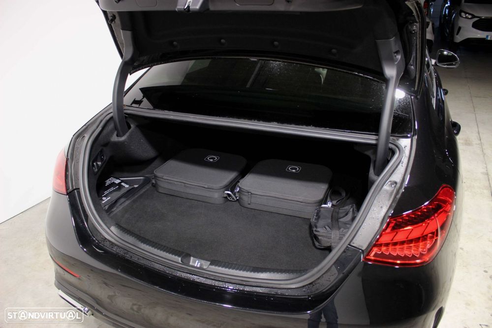 Mercedes-Benz C 300 de AMG Line - 9