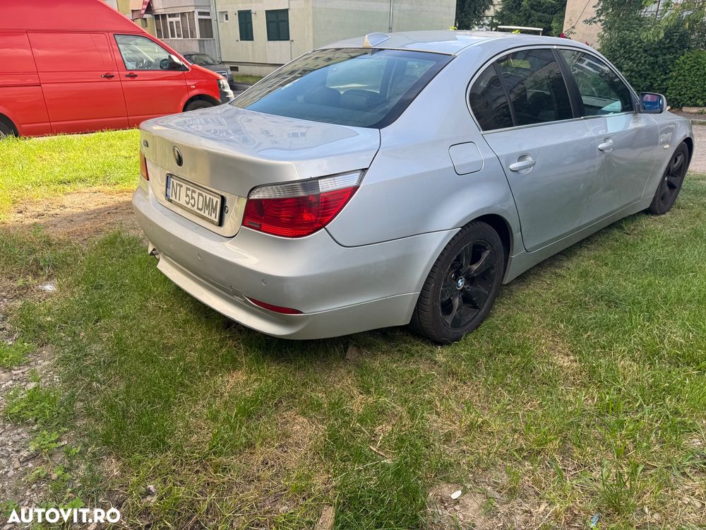 BMW Seria 5 525d Aut. - 6