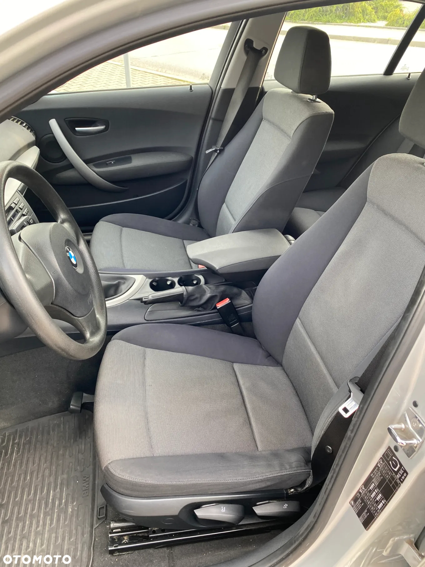 BMW Seria 1 116i - 11
