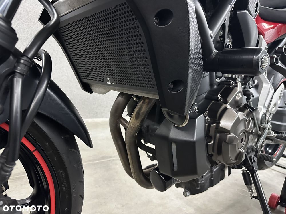 Yamaha MT - 16