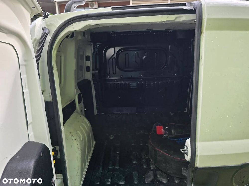 Fiat DOBLO - 16