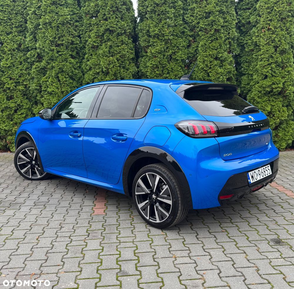 Peugeot 208 PureTech 100 GT - 32