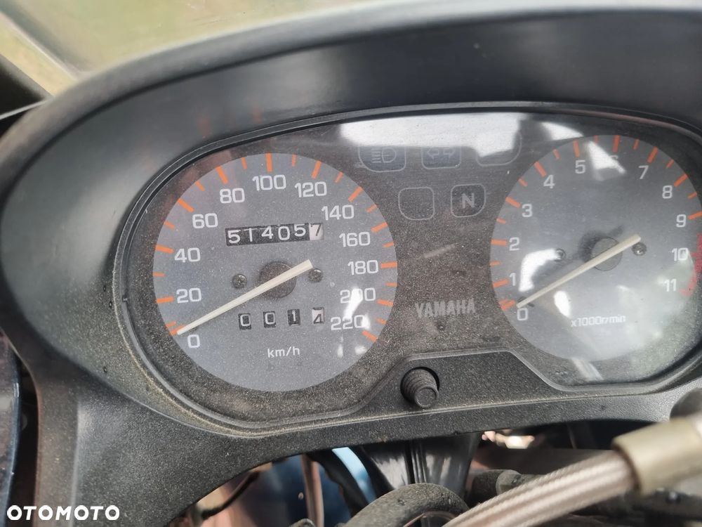 Yamaha XJ - 6