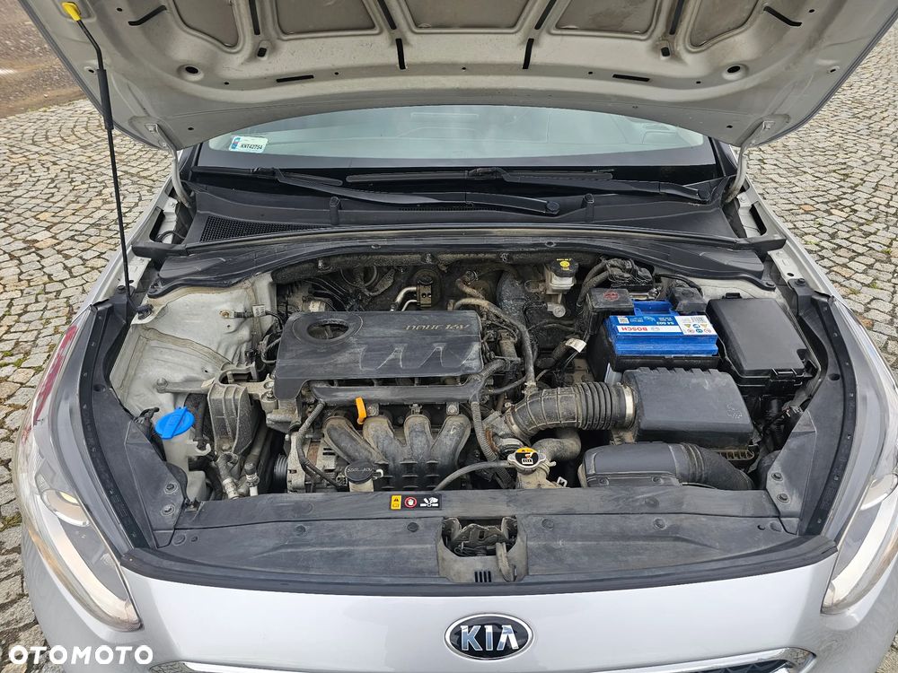 Kia Ceed 1.4 L Business Line Plus - 14