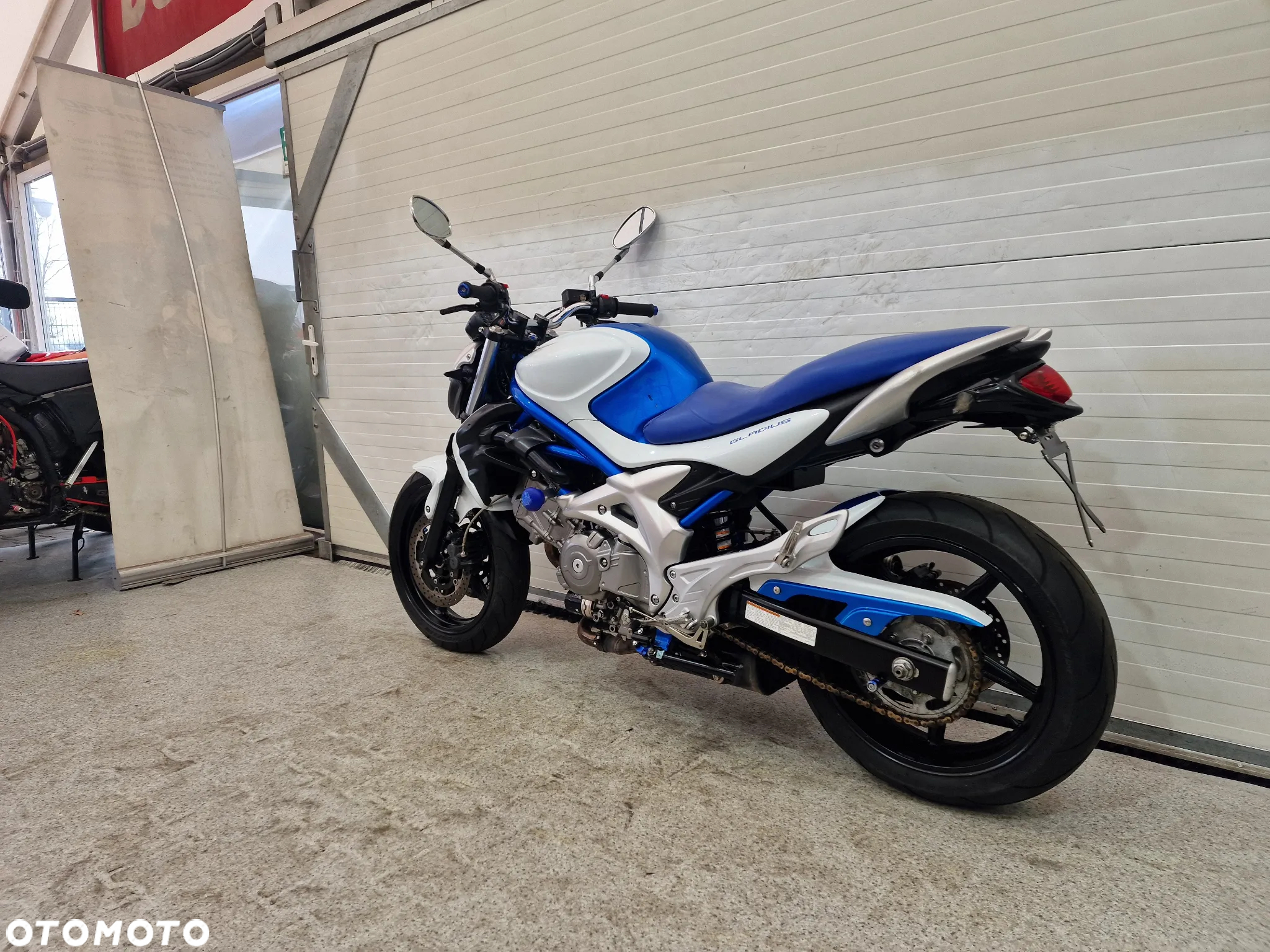 Suzuki Gladius - 11