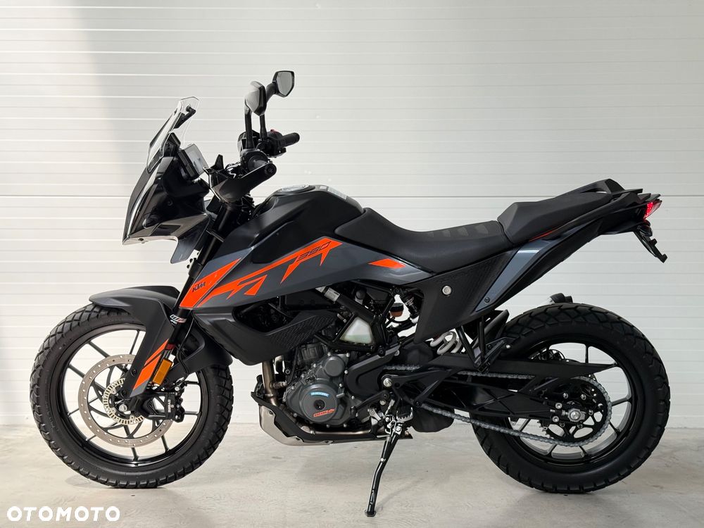 KTM Adventure - 6