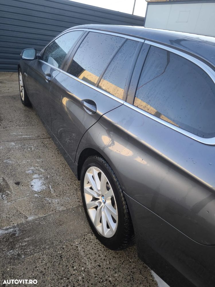 BMW Seria 5 520d AT - 30