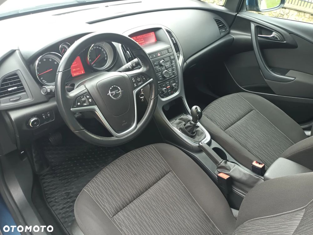 Opel Astra 1.4 T Executive S&S EU6 - 10
