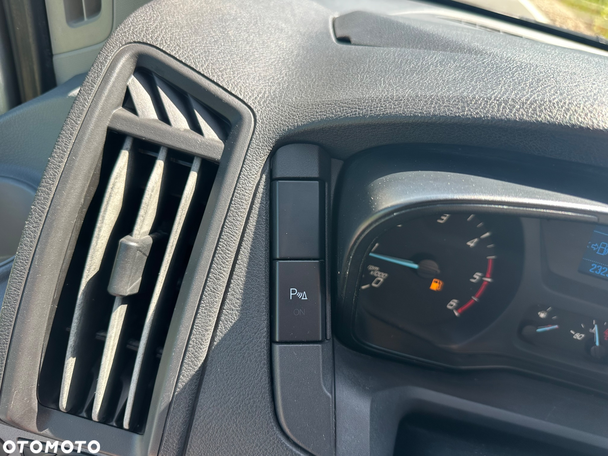Ford Transit - 17