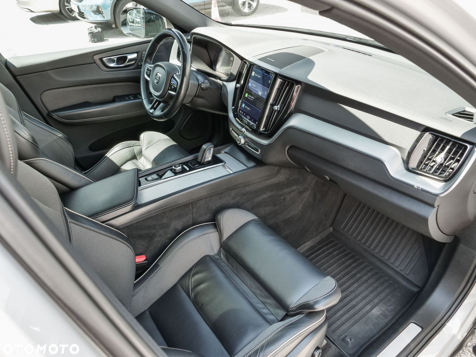 Volvo XC 60 - 32