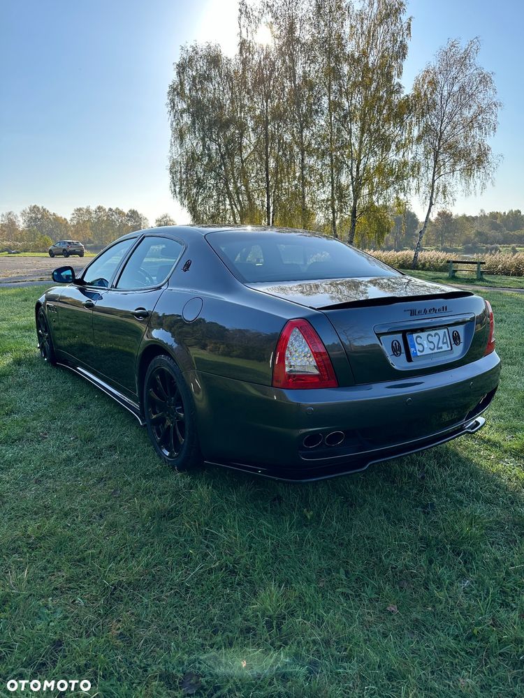 Maserati Quattroporte - 4