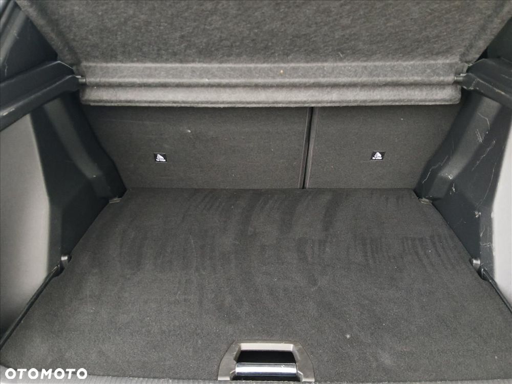 Peugeot 2008 1.2 PureTech GT Line S&S - 10
