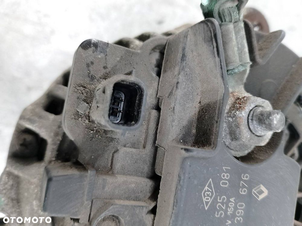 ALTERNATOR RENAULT MEGANE II 8200390676     0124525081 BOSCH 1.5 DCI - 8