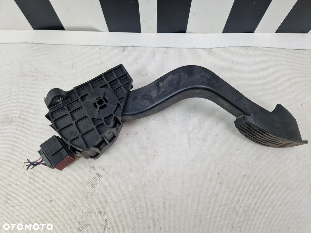 Pedał potencjometr gazu Fiat 500 1.4 MULTIAIR USA - 4
