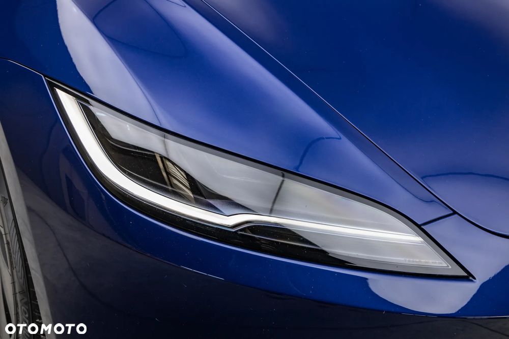 Tesla Model 3 - 29