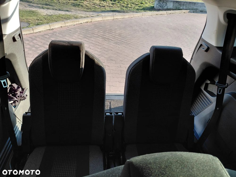 Peugeot 5008 PureTech 130 EAT6 Allure - 20