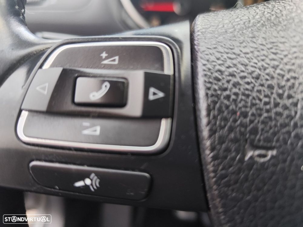 VW Golf 1.6 TDi Trendline BlueMotion - 19