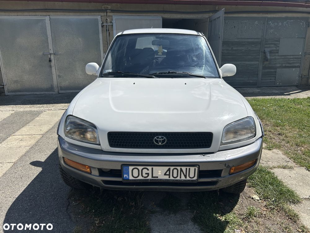 Toyota RAV4 - 6