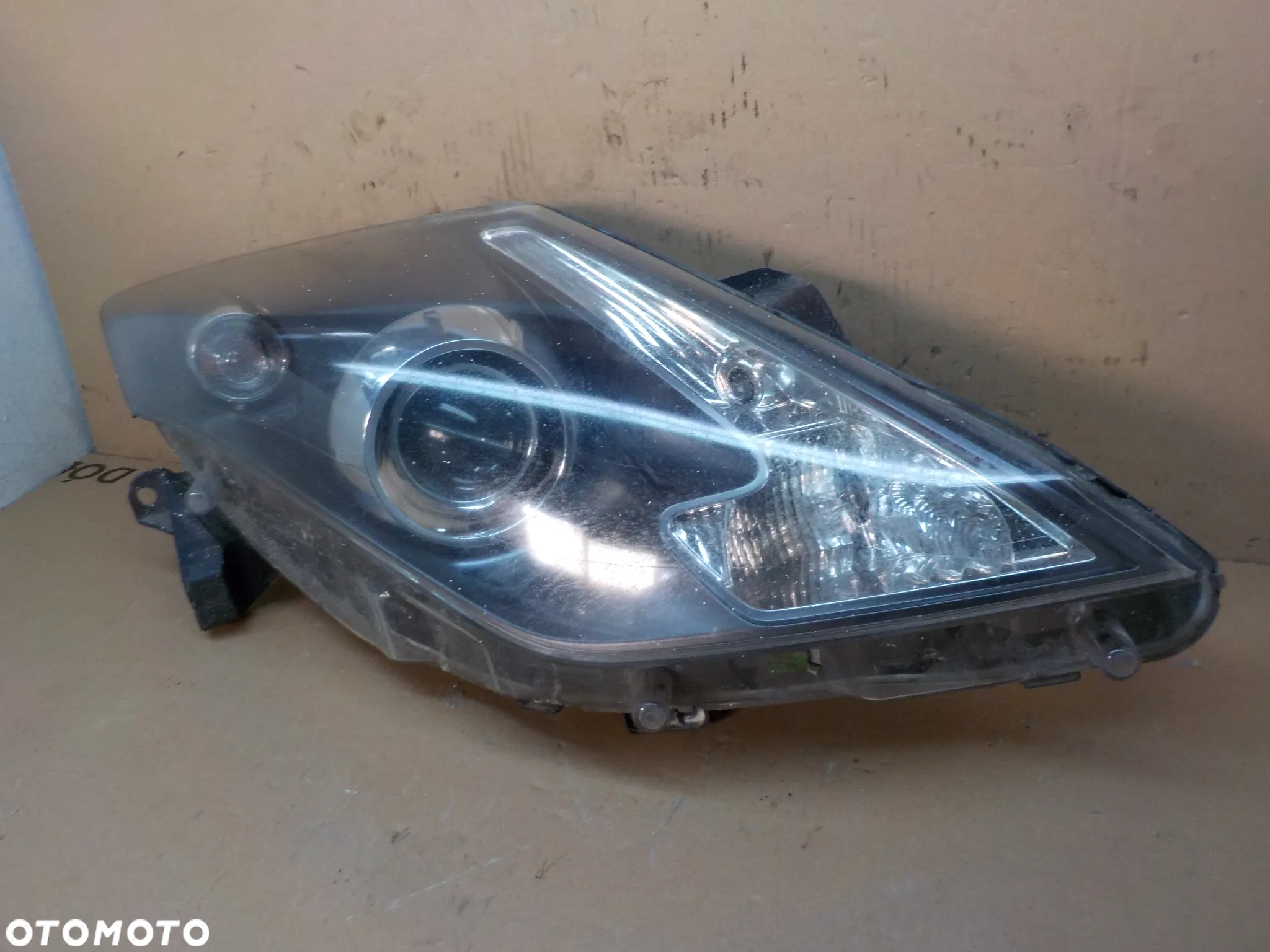 RENAULT LAGUNA III COUPE LAMPA PRAWA PRZÓD XENON UK - 2