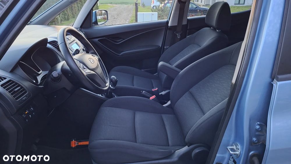 Hyundai ix20 1.4 blue - 14