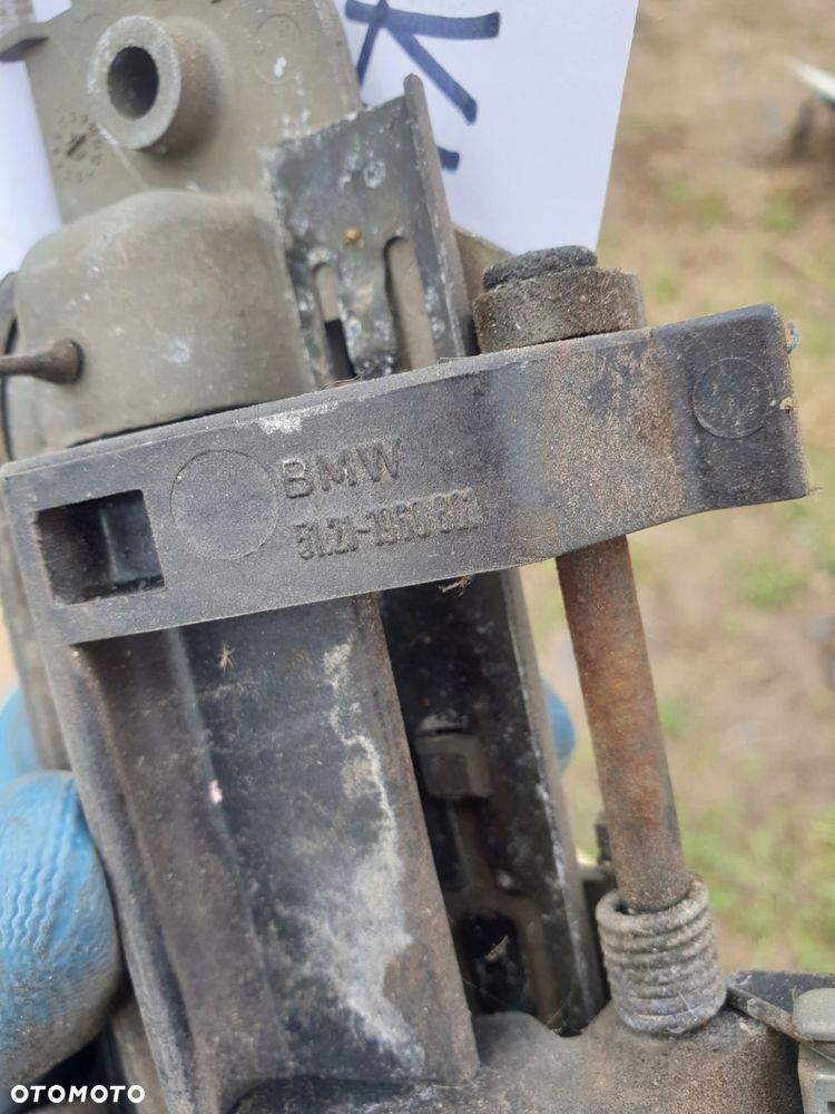 BMW E34 E32 KLAMKA ZEWNĘTRZNA LEWA PRZÓD WKŁADKA SIŁOWNIK ORYG - 10