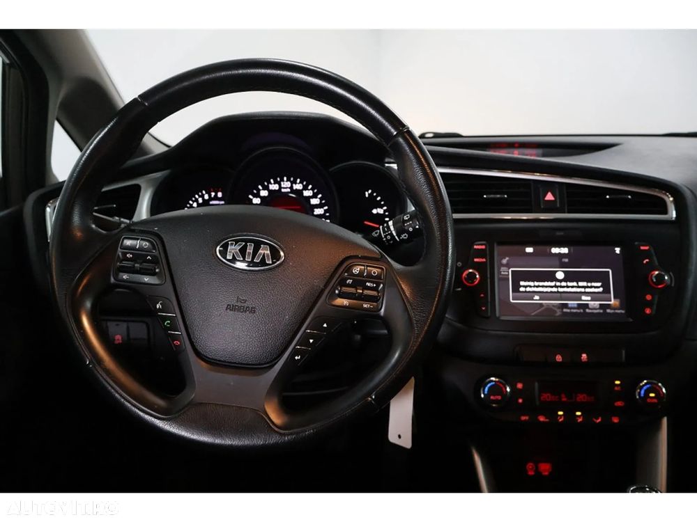 Kia Ceed - 6