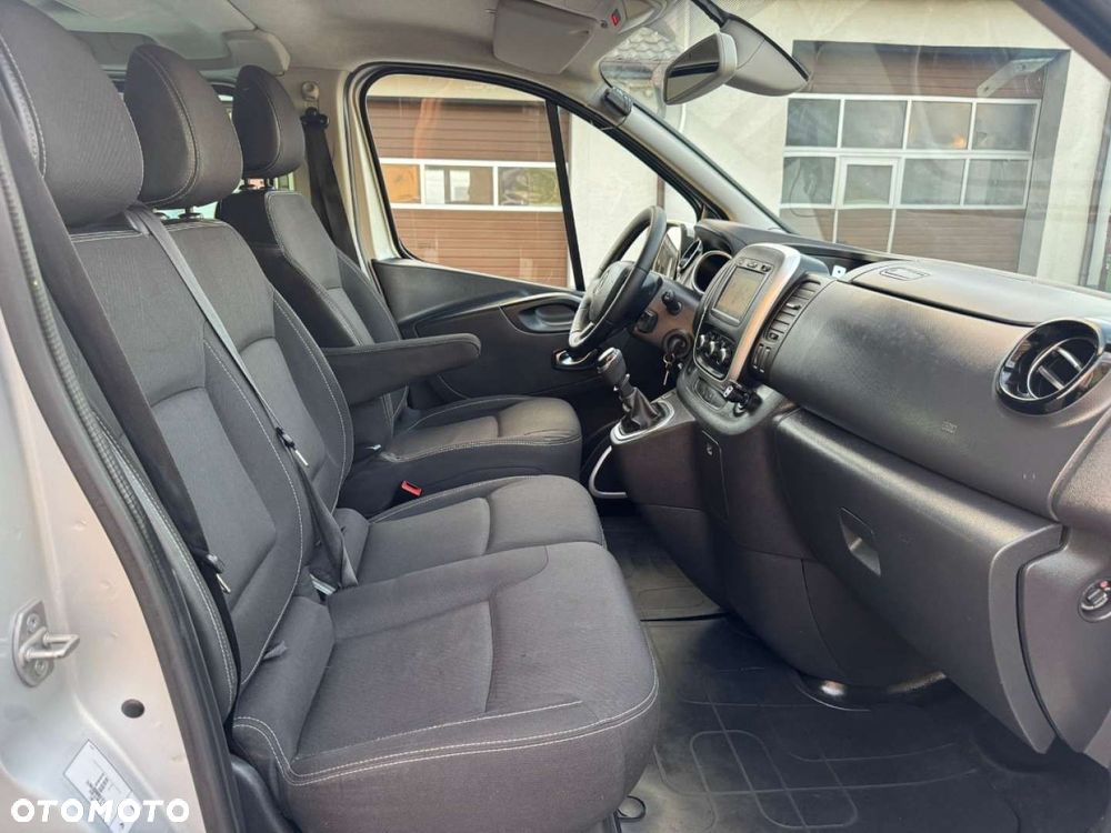 Renault Trafic - 30