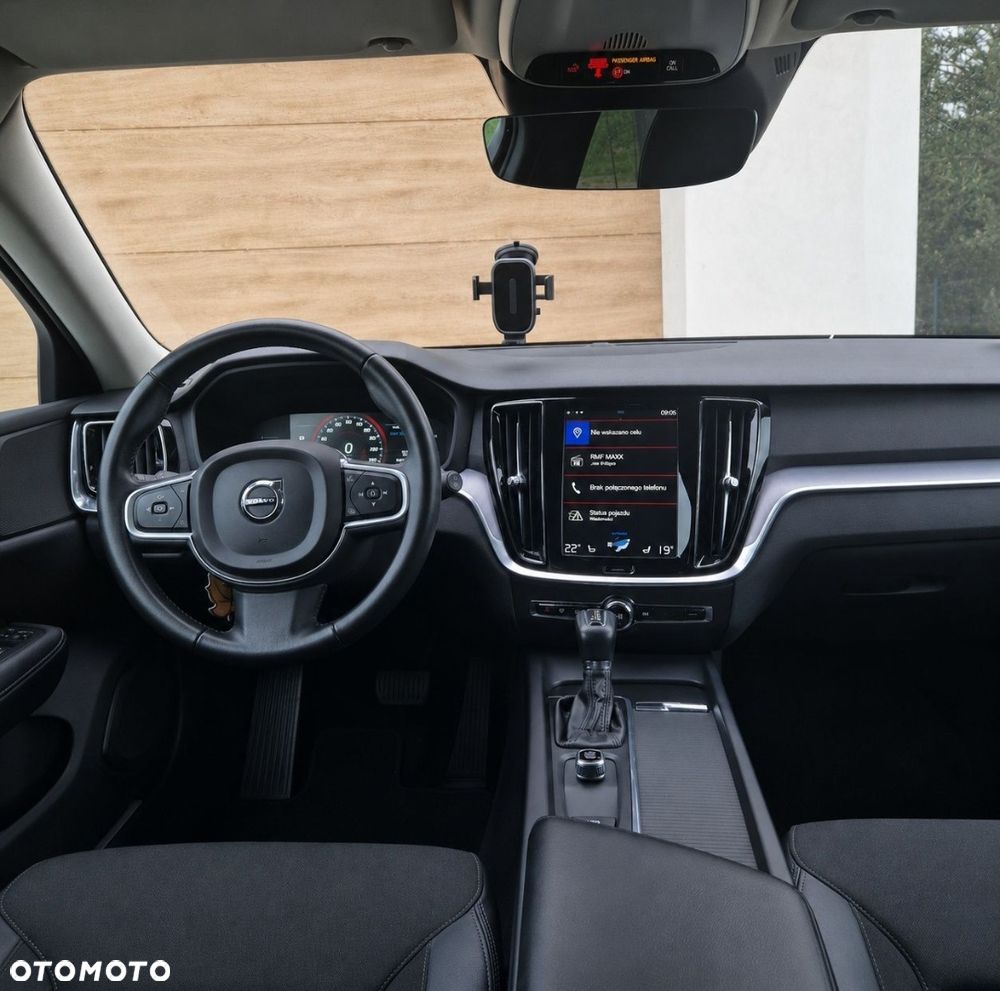Volvo V60 D4 AWD Momentum Pro - 5