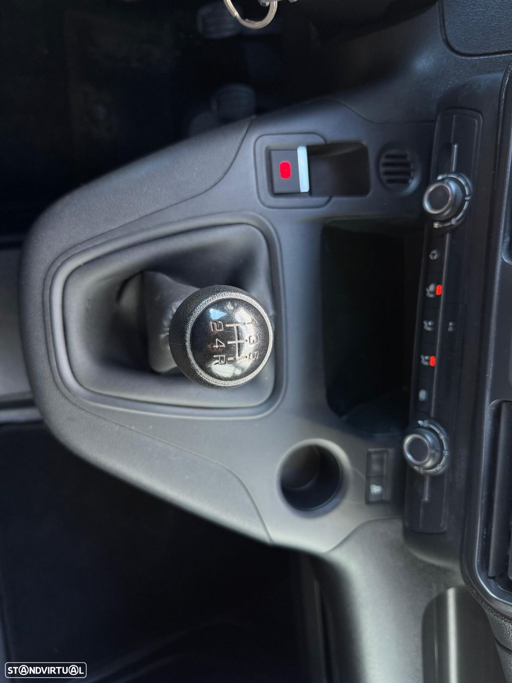 Peugeot Partner Outro - 13