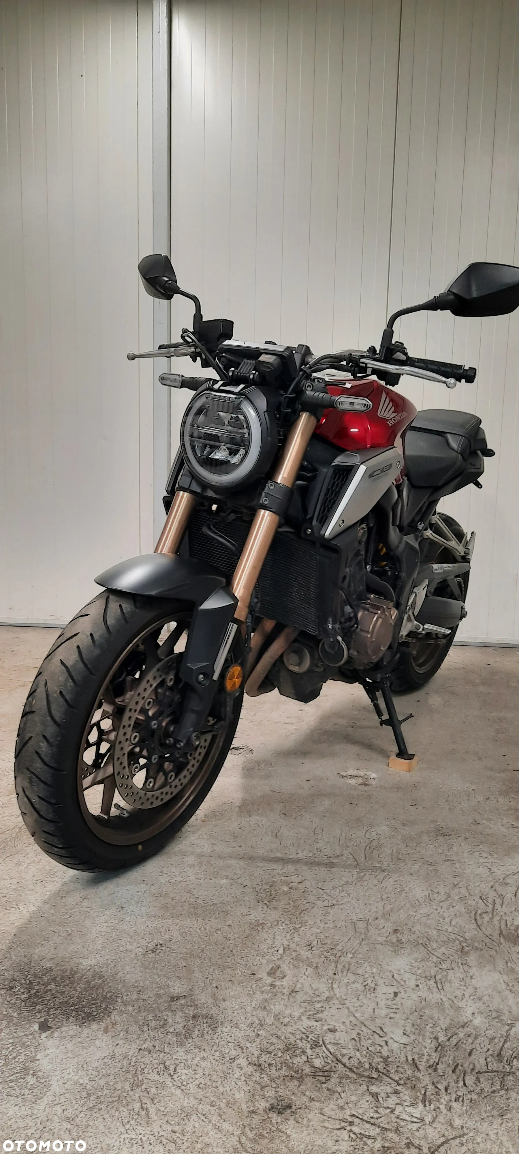 Honda CB - 11