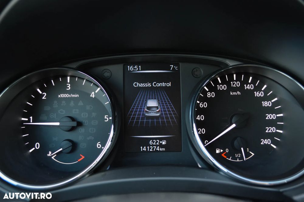 Nissan Qashqai 1.5 DCI N-Connecta - 6