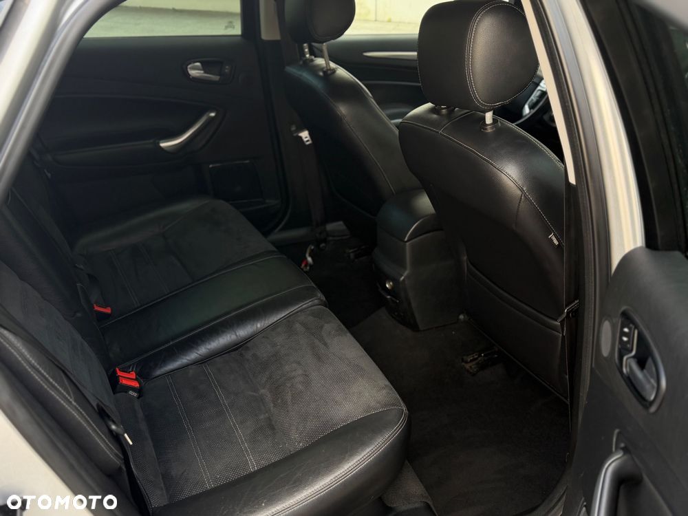 Ford Mondeo 1.6 TDCi Titanium - 16