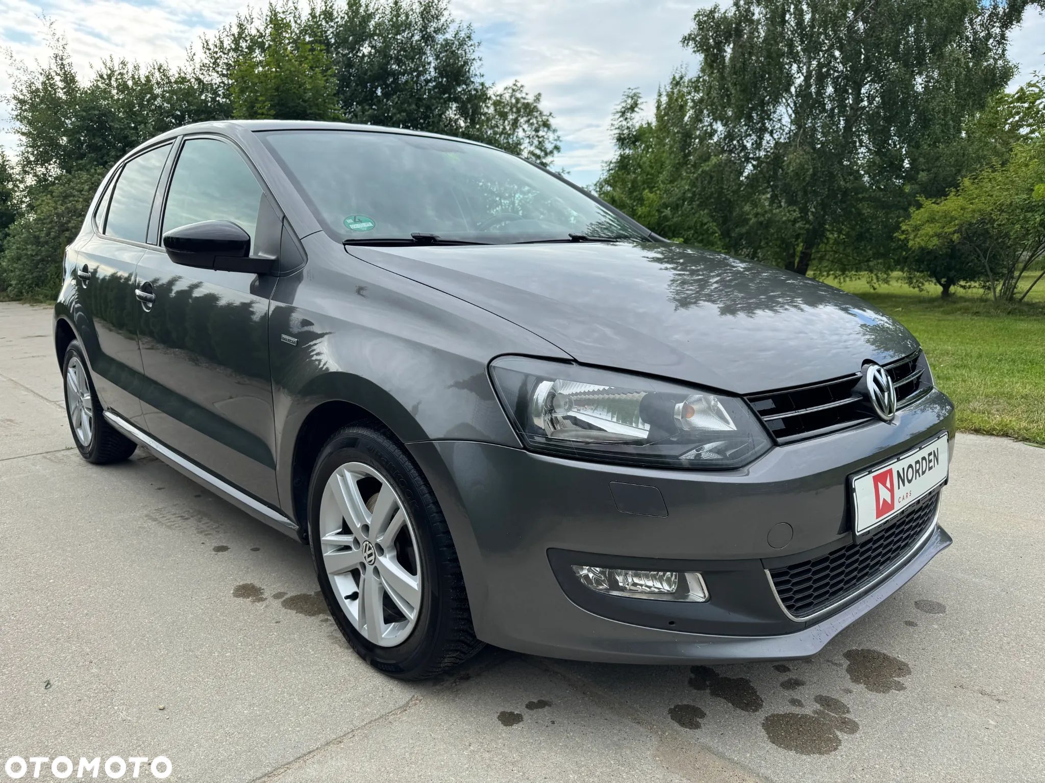 Volkswagen Polo 1.2 MATCH - 1
