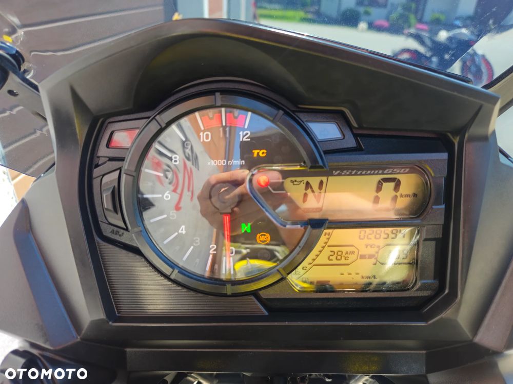 Suzuki DL - 26