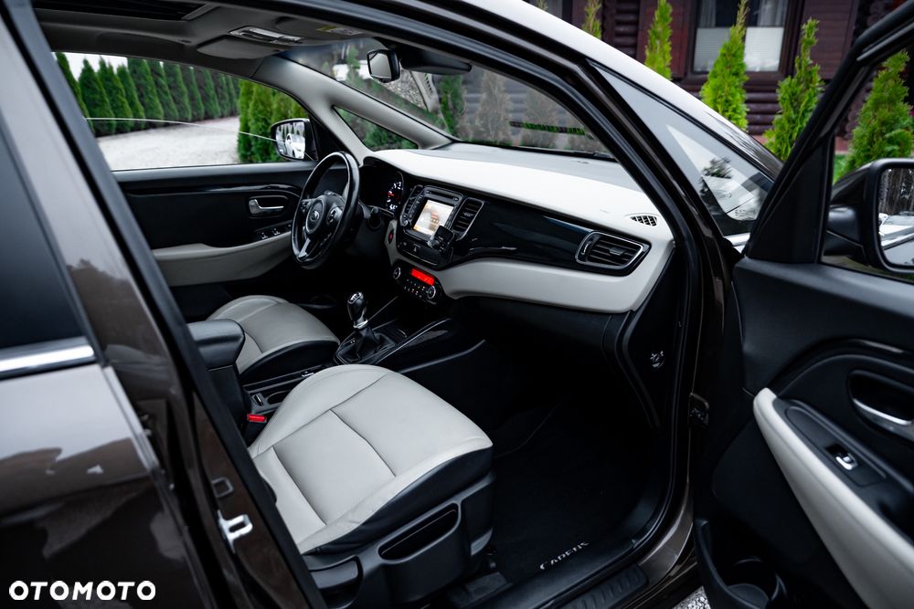 Kia Carens 1.7 CRDi L 7os - 22